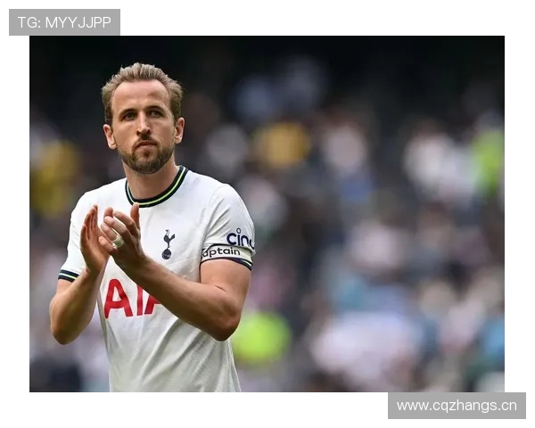 本泽马 vs 凯恩：前场组织能力与战术角色差异